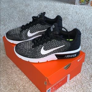 Womens Nike Air Max Shoes